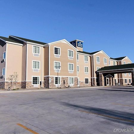 Cobblestone Hotel & Suites - Beulah Exterior photo